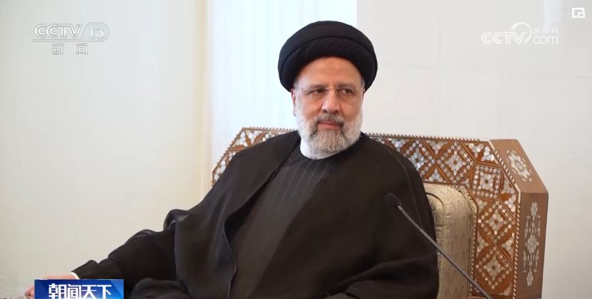 Presiden Iran Seyed Ebrahim Raisi menghadiri forum pengusaha yang diselenggarakan bersama oleh Kamar Dagang Suriah dan Kamar Dagang Gabungan Suriah-Iran