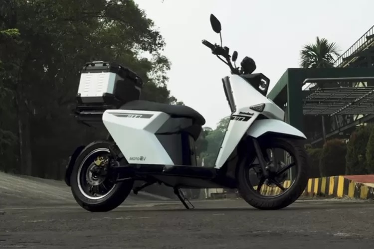 EV Scooter merupakan hasil inovasi terbaru dari Pindad dalam bidang otomotif berenergi listrik