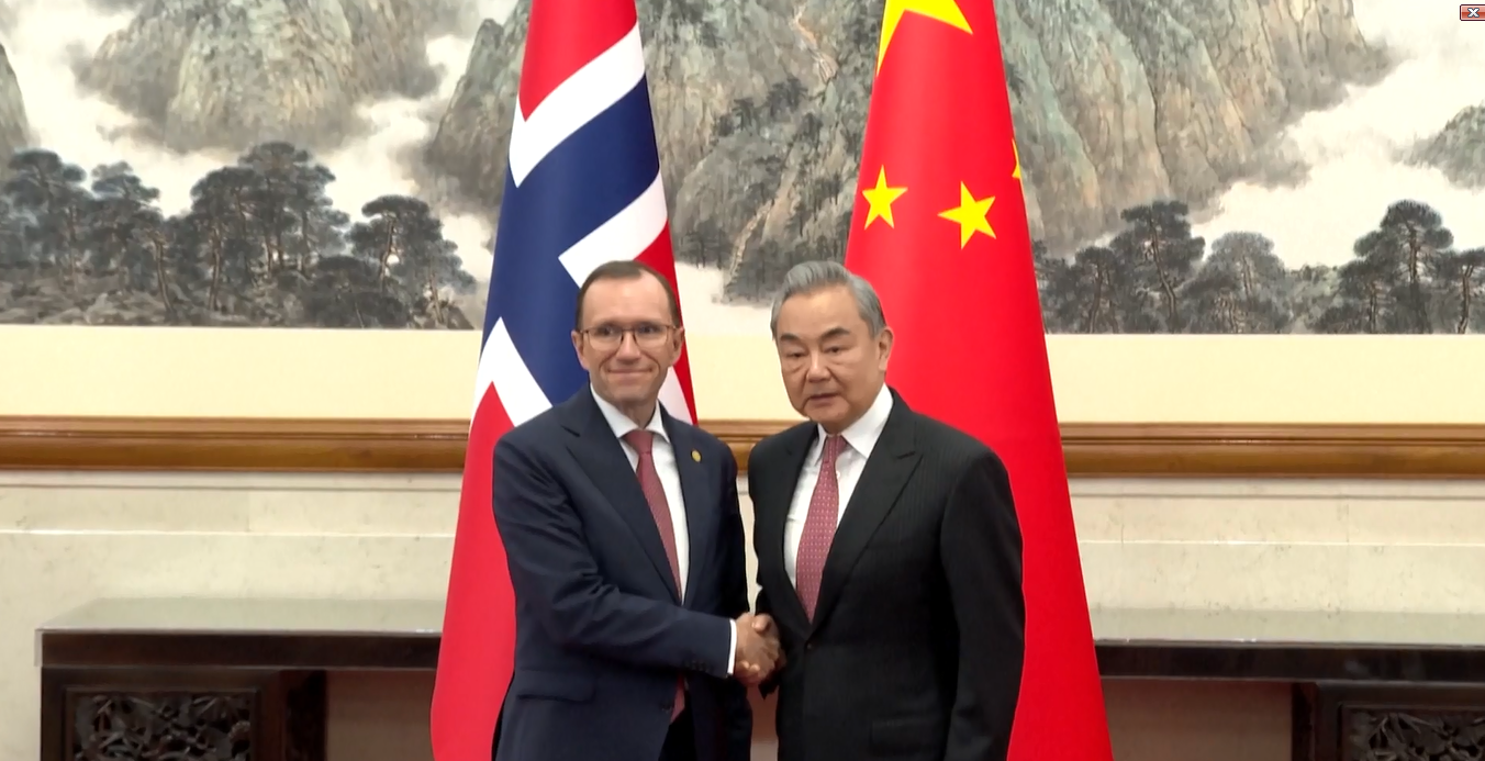 Menlu Tiongkok Gelar Pembicaraan dengan Menlu Norwegia