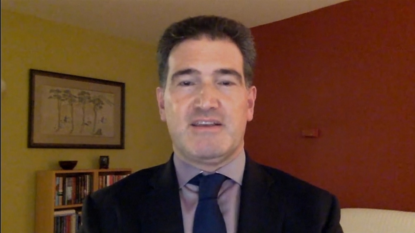 Mahboubi mengatakan bahwa meskipun kunjungan tingkat tinggi itu mungkin tidak akan segera menyelesaikan semua perbedaan antara kedua negara besar ini