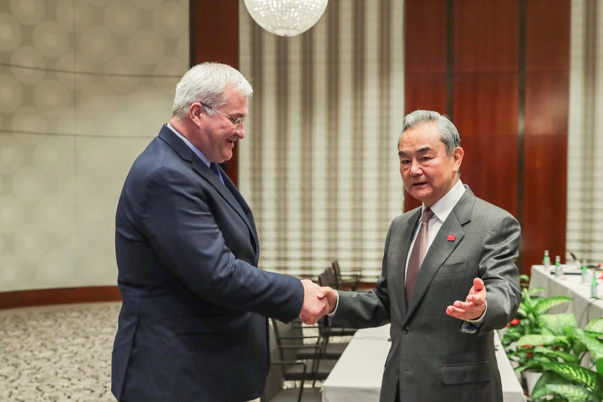 Tiongkok menyambut semua upaya yang didedikasikan untuk perdamaian