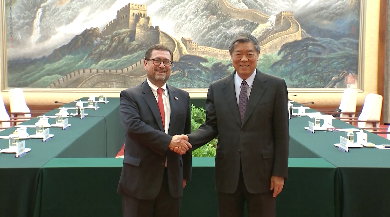 Wakil Perdana Menteri Tiongkok Bertemu dengan Menteri Luar Negeri Chili di Beijing