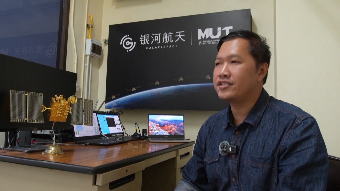 Pencapaian ini menandai aplikasi dan eksplorasi internet broadband satelit orbit rendah Tiongkok yang pertama di luar negeri