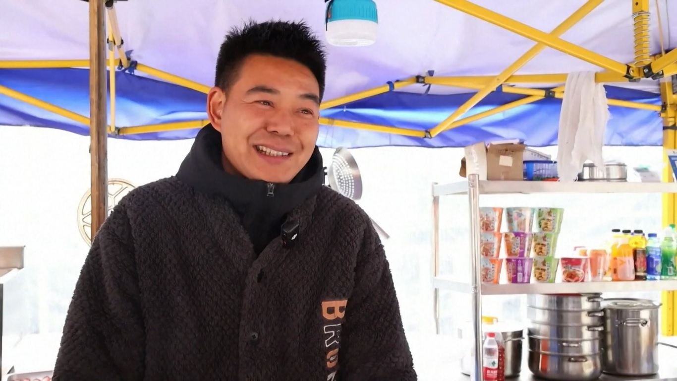 Provinsi Sichuan di barat daya Tiongkok telah meluncurkan tiga rute wisata bertema