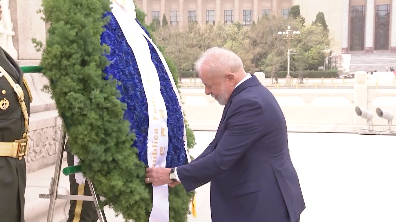 Selama tinggal di Tiongkok
