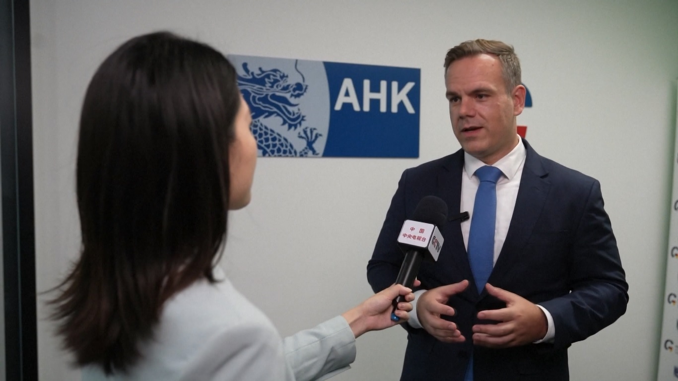 Sejak peluncuran versi pertama daftar negatif Tiongkok untuk akses investasi asing pada tahun 2013