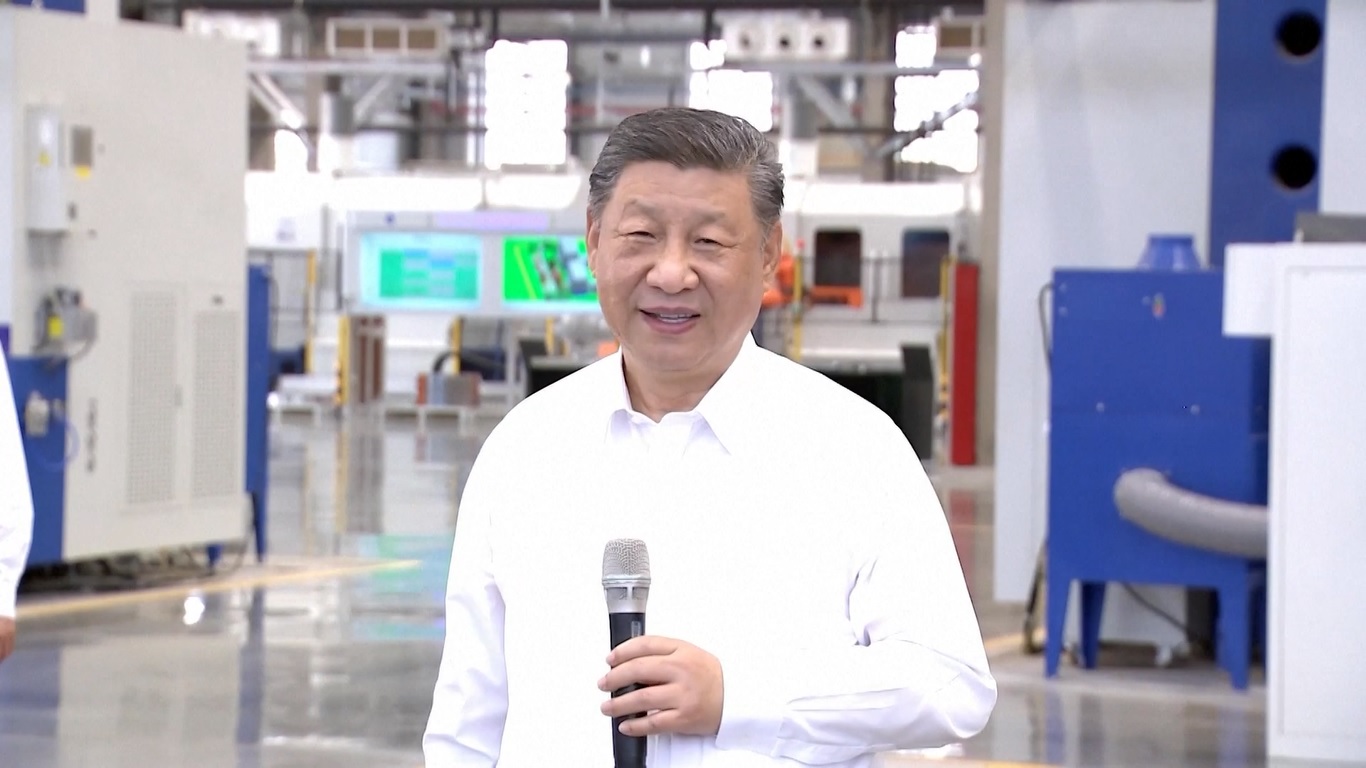 Ia menekankan bahwa Tiongkok harus terus memperkuat sektor manufaktur