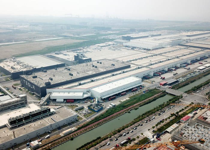 Gigafactory milik produsen mobil asal Amerika Serikat (AS) Tesla di Shanghai membukukan rekor baru untuk pengiriman bulanan dengan angka lebih dari 83000 unit kendaraan pada September