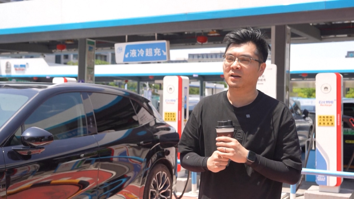 Dengan Festival Perahu Naga yang bertepatan dengan Hari Anak Internasional