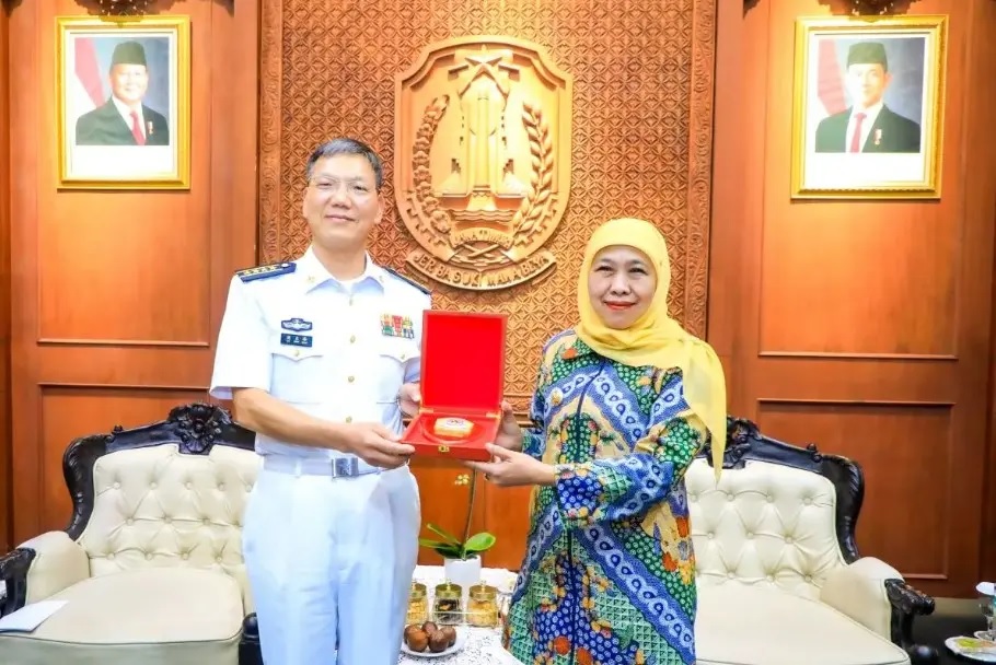 Khofifah Dorong Alih Teknologi Maritim, Jajaki Kerja Sama Industri Perkapalan dengan Tiongkok