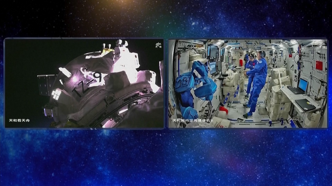 Pesawat Kargo Tiongkok Tianzhou-9 Berhasil Berlabuh di Stasiun Luar Angkasa Tiangong