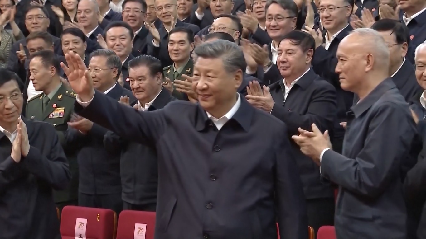 Xi Jinping Hadiri Gala Peringatan 70 Tahun Berdirinya Daerah Otonomi Uighur Xinjiang