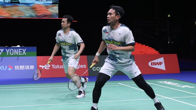 Mohammad Ahsan/Hendra Setiawan gagal ke final Hong Kong Open 2023 usai kalah dari Kim Astrup/Anders Skaarup Rasmussen di Hong Kong Coliseum