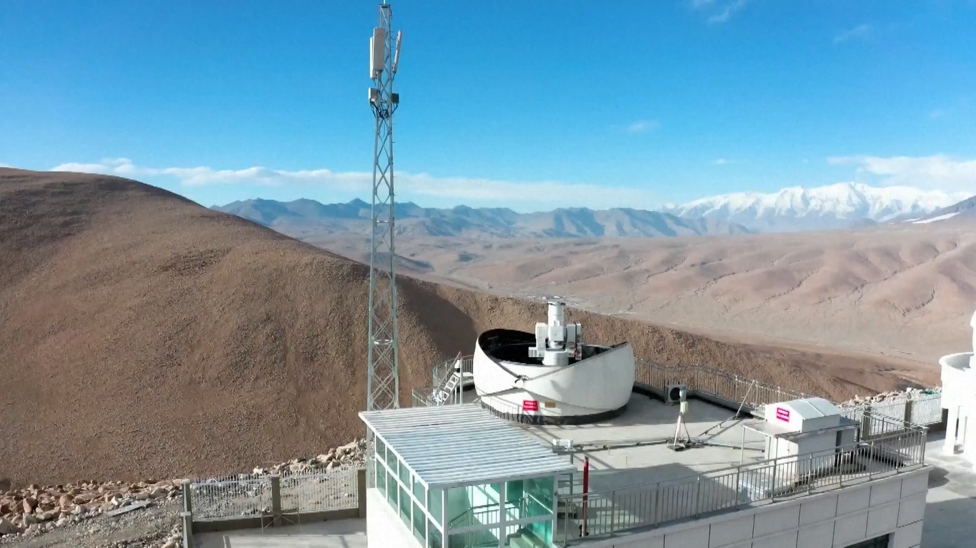 Ini menandai berakhirnya ketergantungan hanya pada stasiun darat gelombang mikro untuk penerimaan data satelit