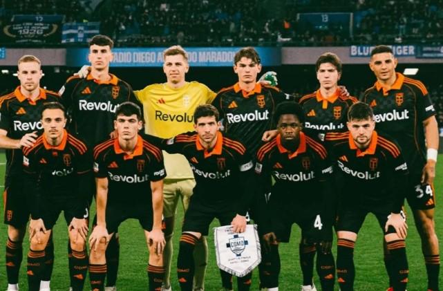 Singkirkan Napoli Lewat Adu Penalti, Como Melaju ke Semifinal Piala Italia