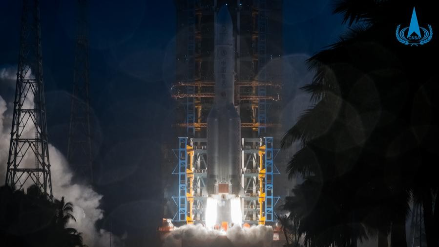 Kombinasi pendarat-pendarat dari wahana Chang'e-6 Tiongkok mendarat di area pendaratan yang ditentukan di Cekungan Kutub Selatan-Aitken di sisi jauh bulan pada Minggu (02/6) pagi