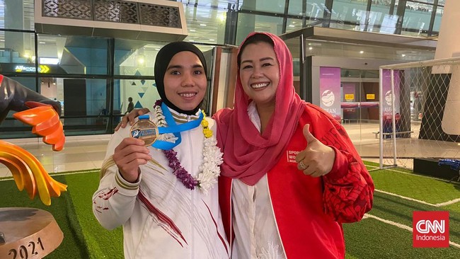 Atlet panjat tebing putri Indonesia Rajiah Sallsabillah mengaku tak menyangka bisa merebut medali emas Piala Dunia Panjat Tebing 2023 di Chamonix