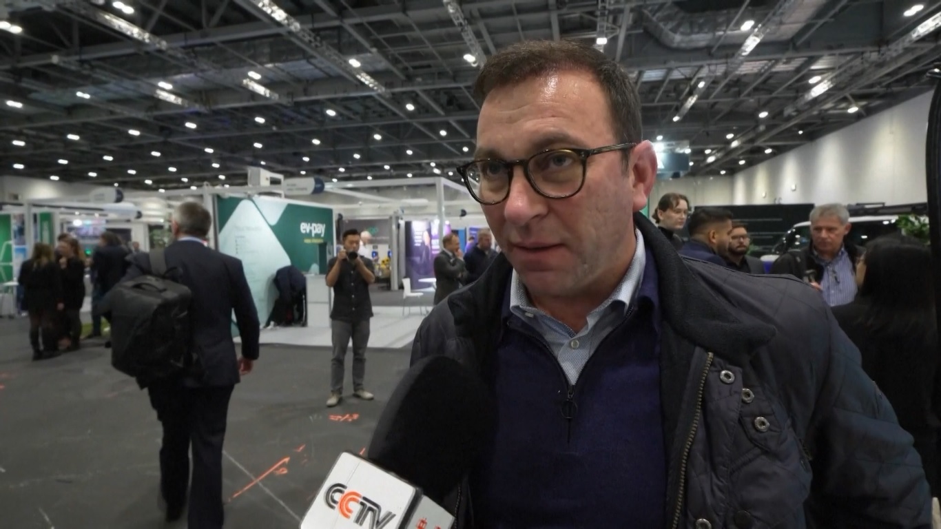 Mereka mengatakan bahwa seiring Tiongkok dan Inggris meningkatkan pertukaran dan kerja sama di sektor EV