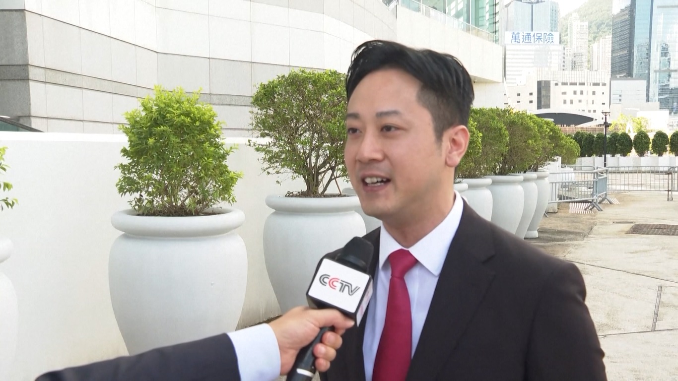 Hong Kong Bersiap untuk Hari Nasional dengan Lonjakan Wisatawan dan Kemeriahan Perayaan