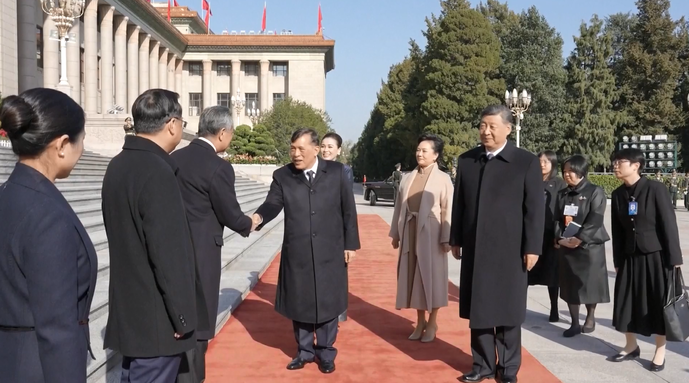 Xi Jinping Gelar Upacara Penyambutan Kunjungan Raja Thailand