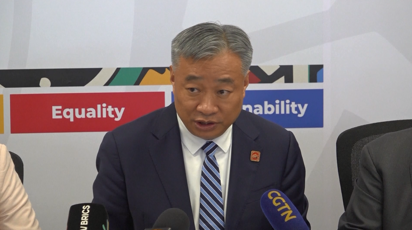 Tiongkok dan Afrika Selatan Bersama-sama Meluncurkan Inisiatif Kerja Sama yang Mendukung Modernisasi di Afrika