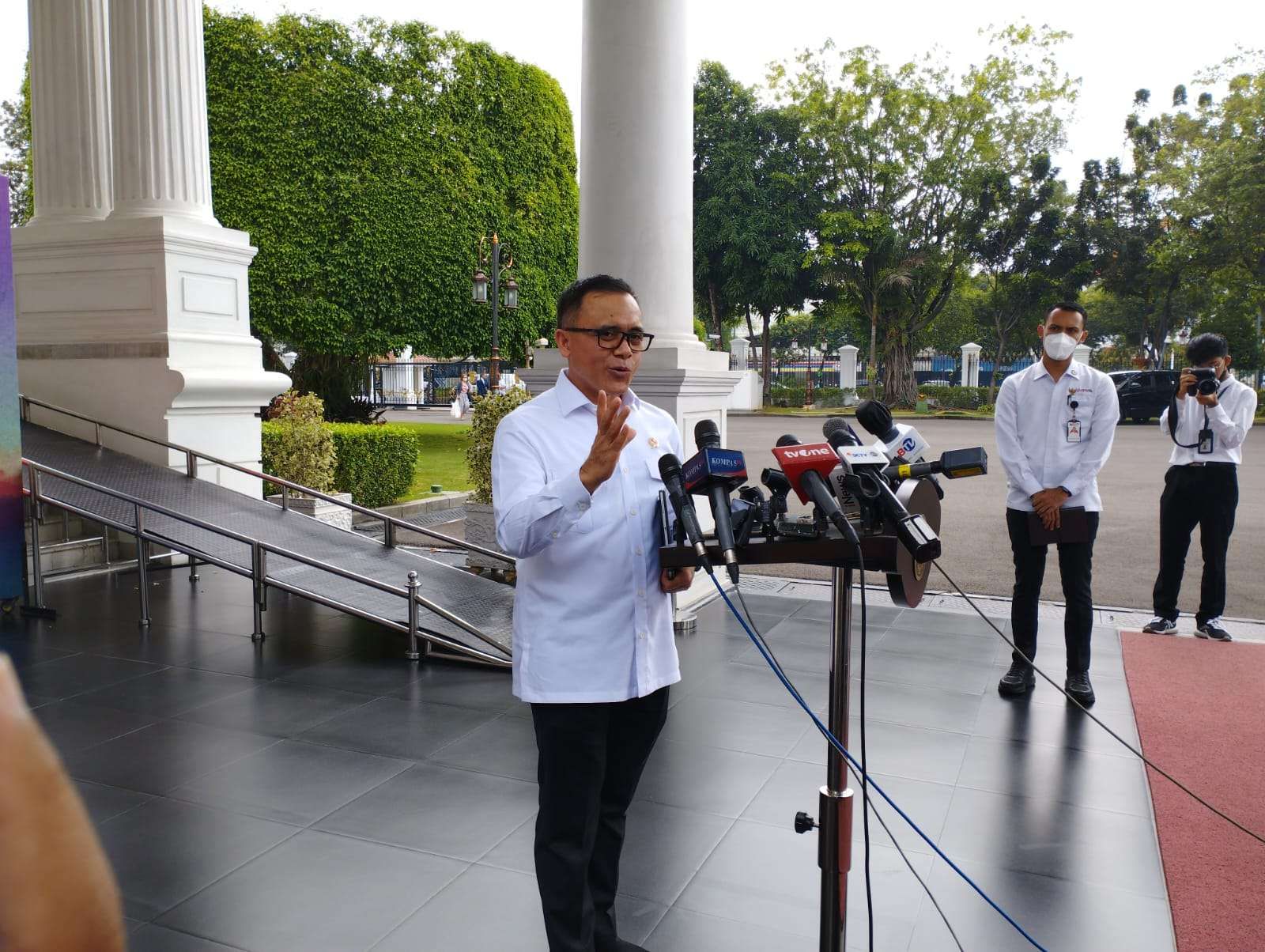 Banyak anak muda talenta digital yang ingin menikmati atmosfer baru sistem pemerintahan berbasis digital