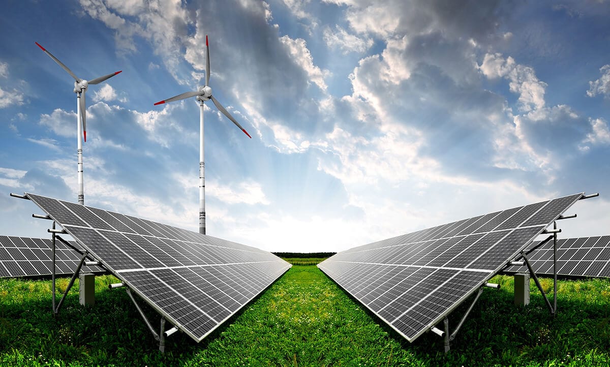 Fabby Tumiwa Direktur Eksekutif Institute for Essential Services and Reform (IESR) mengatakan industri energi terbarukan telah berkembang pesat di Tiongkok dan hal ini tentunya menguntungkan negara lain termasuk Indonesia karena biaya teknologi untuk transisi energi menjadi lebih terjangkau