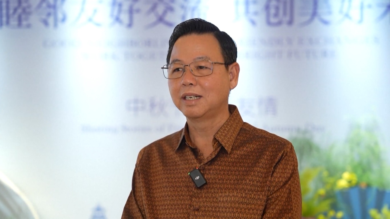 Acara tersebut menampilkan upacara peluncuran