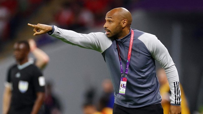 Legenda Arsenal Thierry Henry turut jadi saksi keberhasilan klub Serie B Como promosi ke Serie A musim depan
