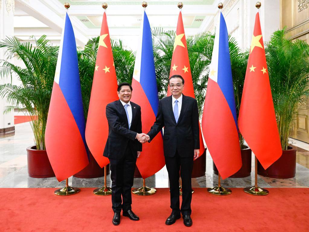 Perdana Menteri Tiongkok Li Keqiang bertemu dengan Presiden Republik Filipina Ferdinand Romualdez Marcos Jr di Beijing pada Rabu
