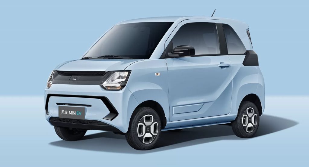 Dongfeng FengGuang Mini EV terkesan identik dengan Wuling mini EV