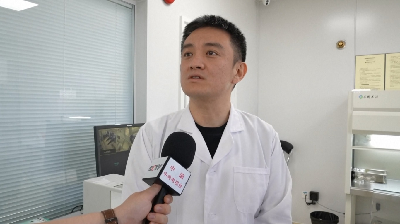 Langkah terakhir dan terpenting adalah mengekstrak informasi yang lebih dalam tentang sampel bulan sisi jauh