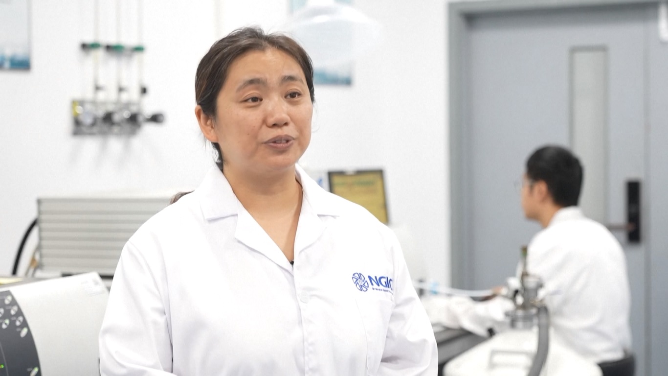 Pengembangan material grafena merupakan bagian dari pengembangan kekuatan produksi berkualitas baru