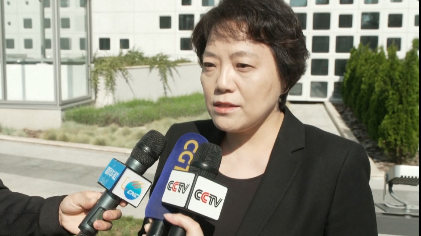 Di tempat gedung kedutaan yang hancur sekarang berdiri Pusat Kebudayaan Tiongkok yang baru