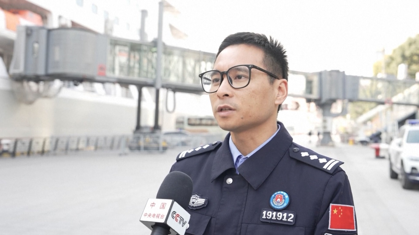 Para penumpang kapal pesiar Silver Dawn berasal dari berbagai negara termasuk Amerika Serikat