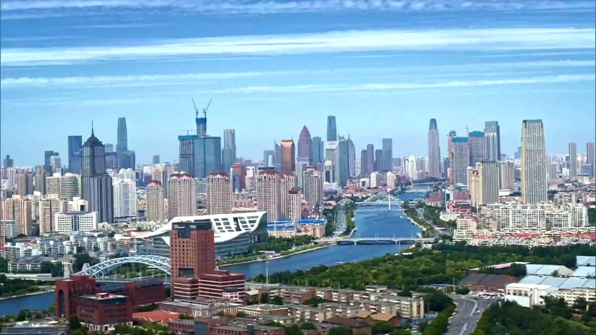 Tiongkok telah menciptakan model baru untuk ekstraksi minyak dan gas laut dalam yang dapat meningkatkan efisiensi produksi dan tingkat pemulihan reservoir