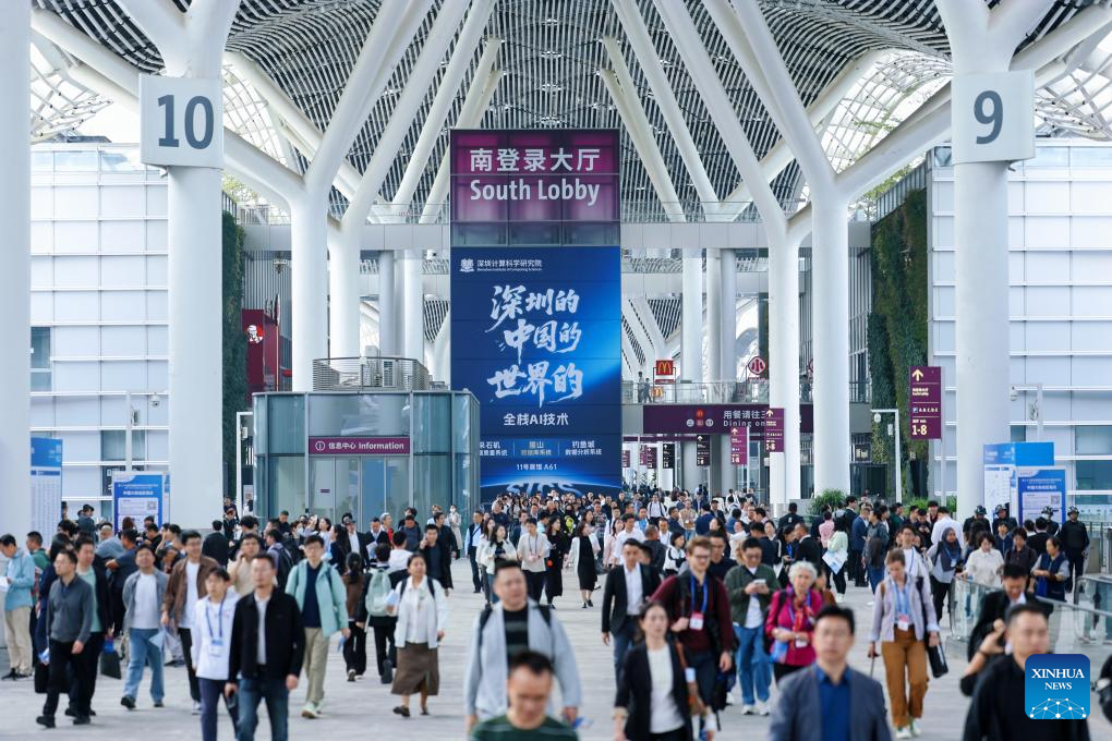 Para Pelaku Teknologi Global Berkumpul di Pameran Besar Tiongkok di Shenzhen