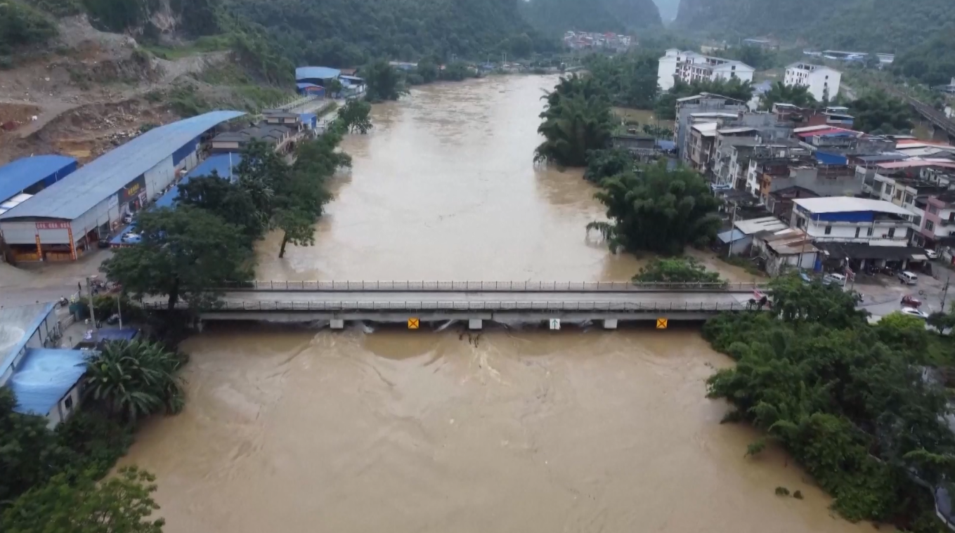 Xi Jinping Pimpin Rapat tentang Pengendalian Banjir dan Penanggulangan Kekeringan