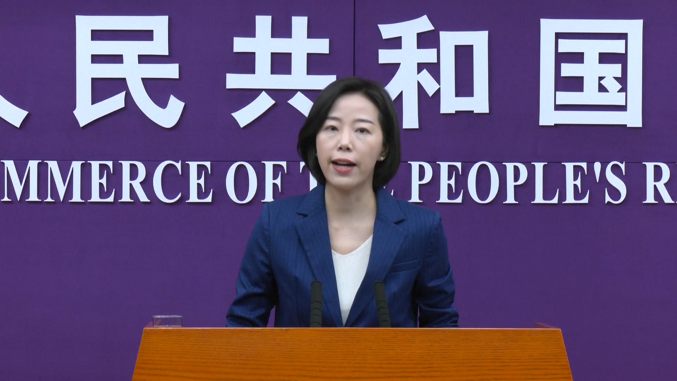 Shu juga menanggapi pertanyaan lain mengenai kekhawatiran AS tentang niat perusahaan kendaraan listrik Tiongkok untuk berinvestasi di Meksiko