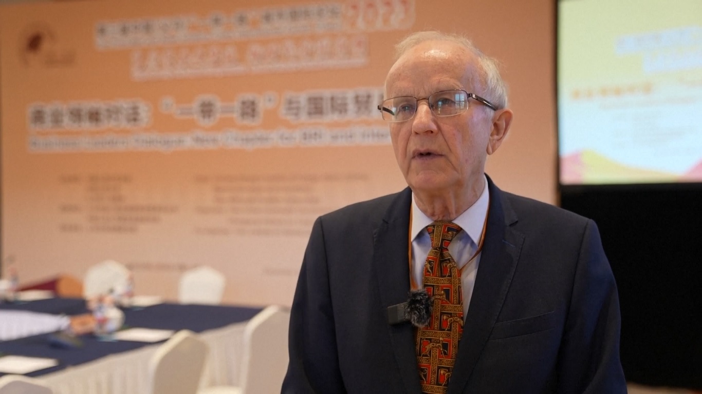 Lebih dari 2 juta produk yang berbeda diproduksi di Yiwu dan dikirim ke hampir seluruh penjuru dunia