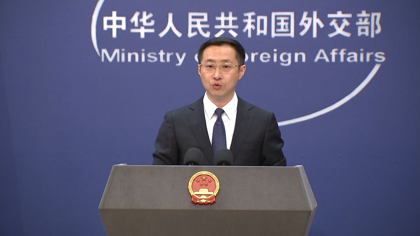 Komentar Lin ini muncul setelah beberapa media melaporkan bahwa protes meletus di Santiago