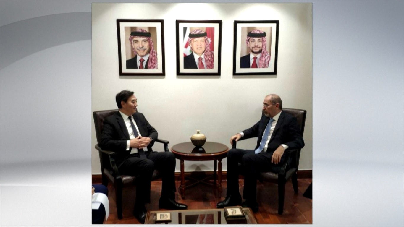 Seruan itu disampaikan dalam pertemuan antara utusan khusus pemerintah Tiongkok untuk masalah Timur Tengah