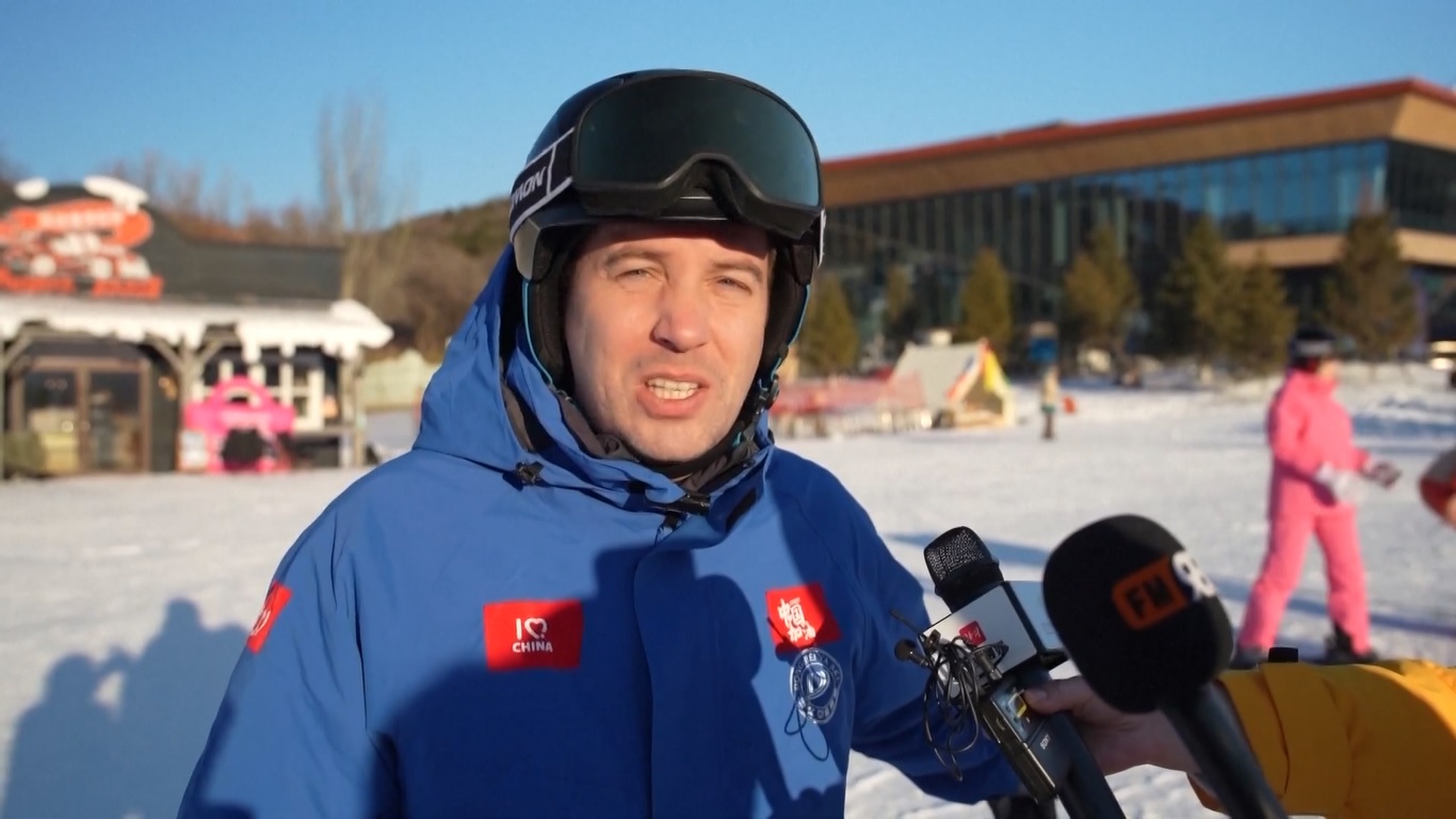 Selain memperluas resor ski