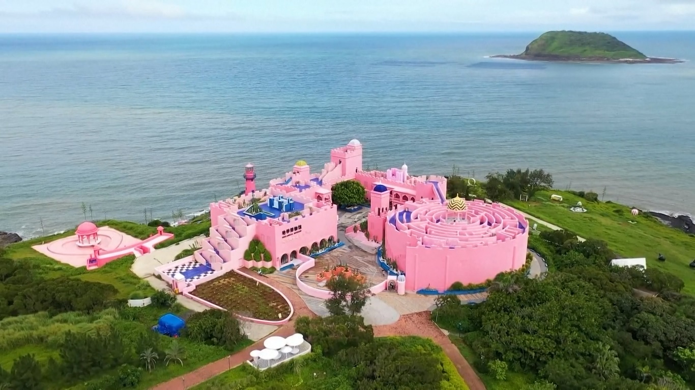 Tren wisata terbaru ini dikenal sebagai wisata dopamin karena dampak psikologisnya yang membawa rasa gembira