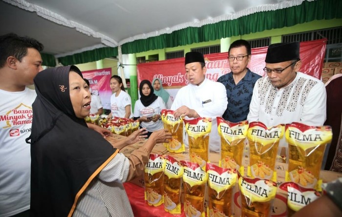 Ia menyebutkan soal harga yang diberikan relatif murah di bazar tersebut