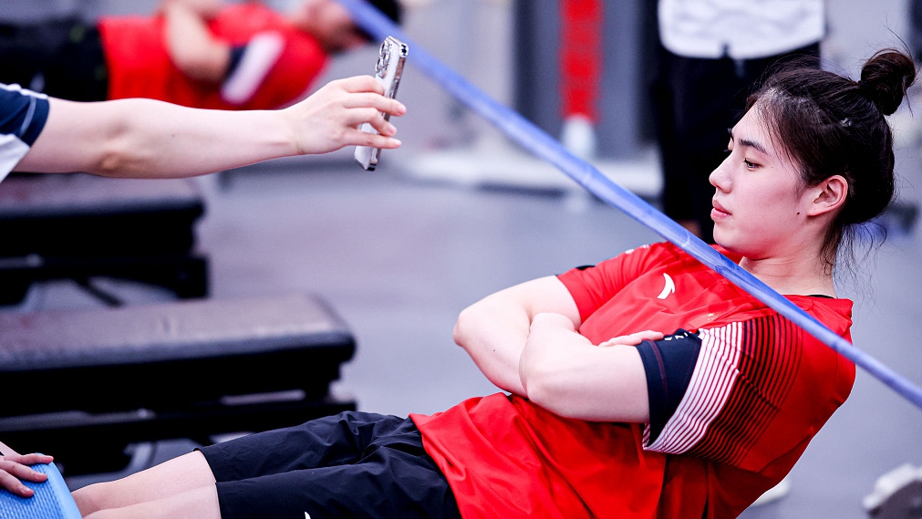 Atlet -atlet Tiongkok hanya beberapa hari lagi berlatih untuk memulai  Kejuaraan Akuatik Dunia 2023