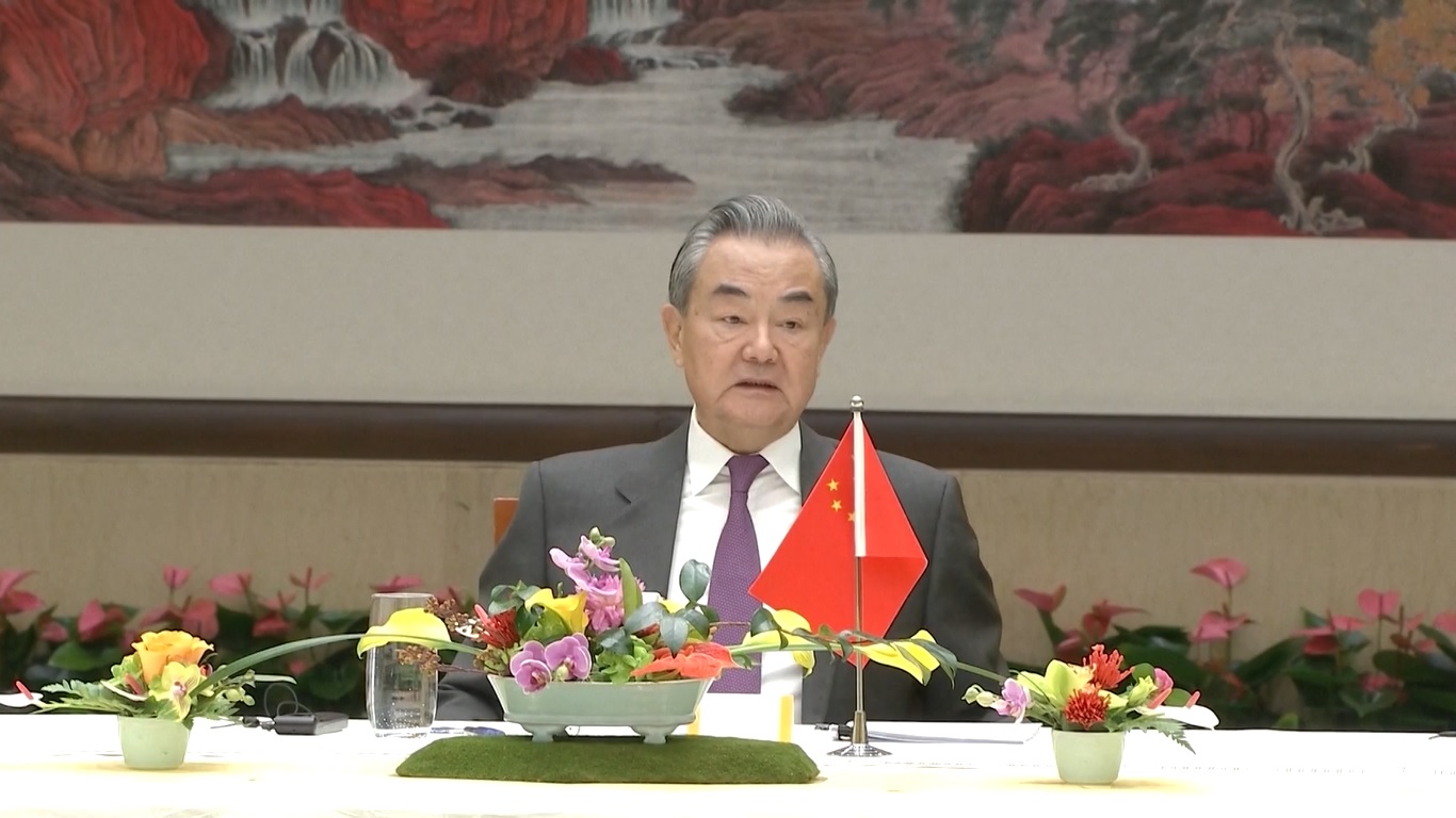 Tiongkok dan Uni Eropa harus melakukan upaya bersama untuk memastikan keberhasilan KTT dan mendorong hubungan Tiongkok-UE ke tingkat yang baru dengan prospek baru