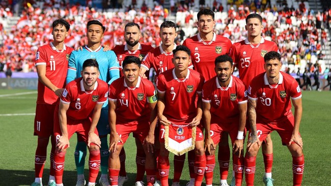 Rasanya ada yang janggal ketika membaca sejumlah komentar penggemar Timnas Indonesia yang menyepelekan Piala AFF ketika Timnas Indonesia terlihat makin mentereng dalam persaingan di level Asia pada Piala Asia lalu