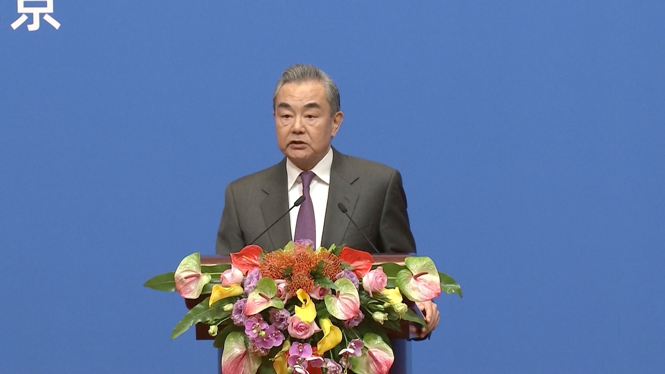 Ia mengatakan bahwa perdamaian adalah landasan paling mendasar dari hubungan bilateral