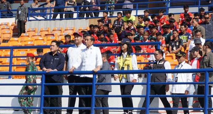 Jokowi mengatakan proses renovasi tersebut telah selesai dilaksanakan menjelang Piala Dunia U-20 yang akhirnya batal digelar di Indonesia Jokowi mengatakan masih ada sejumlah perbaikan jelang pengecekan stadion untuk Piala Dunia U-17